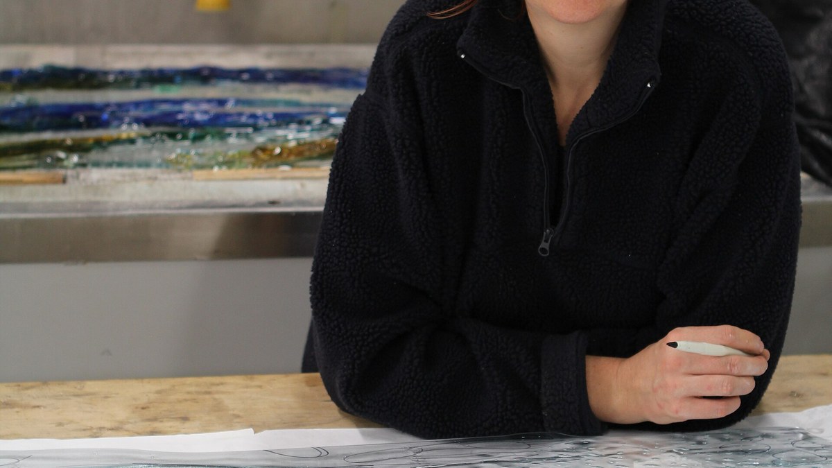 Glass artist Victoria Balva working in her studio in Mississauga, Ontario.jpg — licensed editorial image